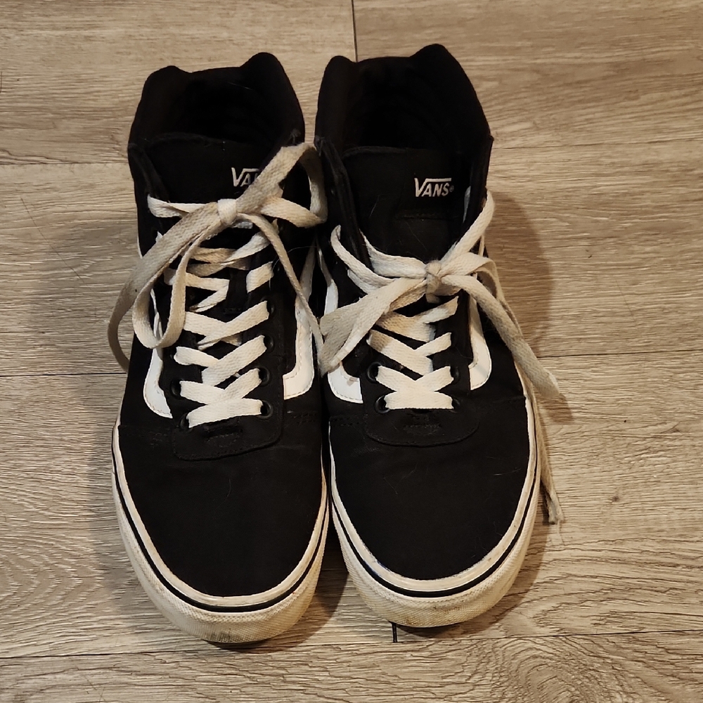 Vans Classic Black and White High-Tops
